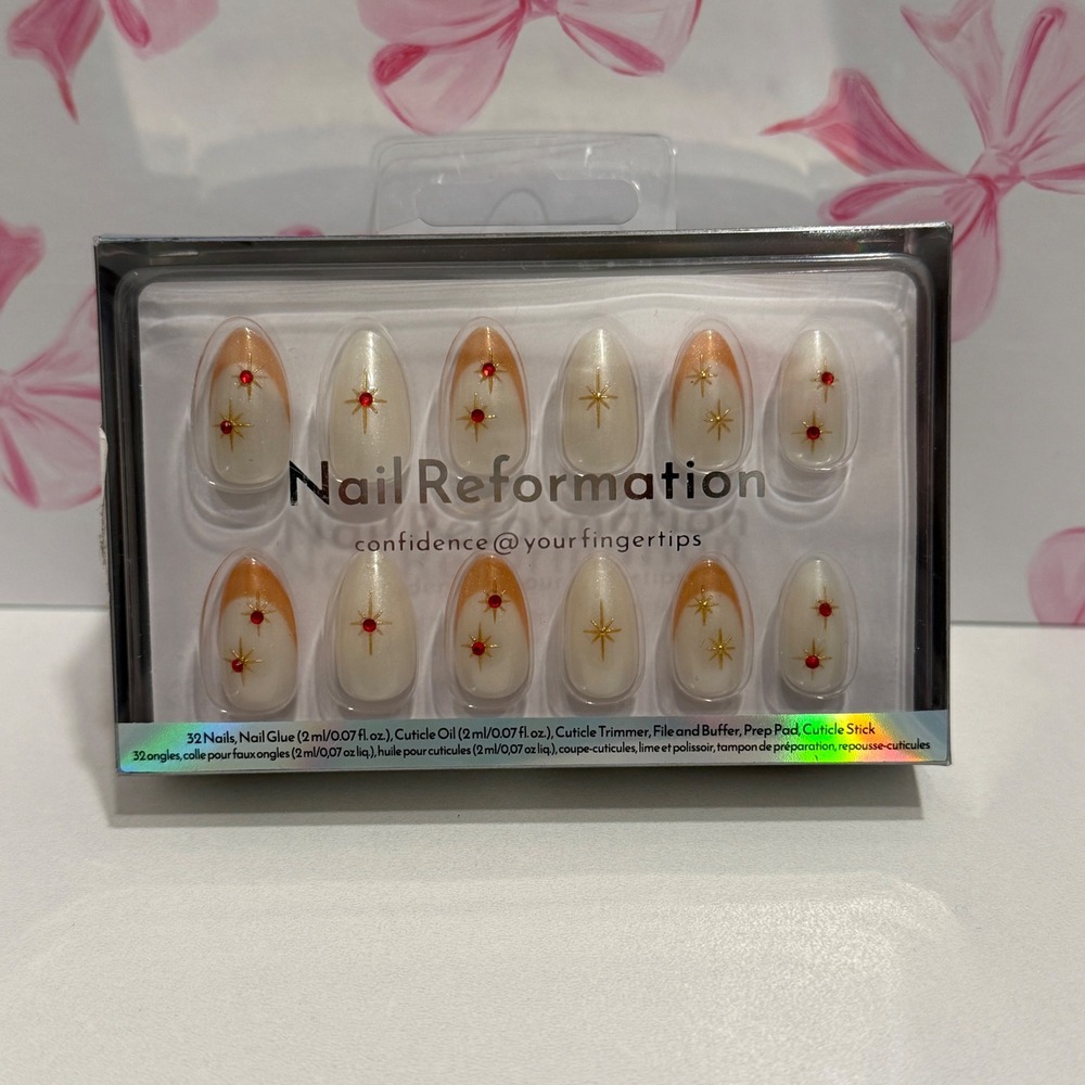 Nail Reformation 32 Press On Nails Kit Celestial Starburst Rhinestone Almond